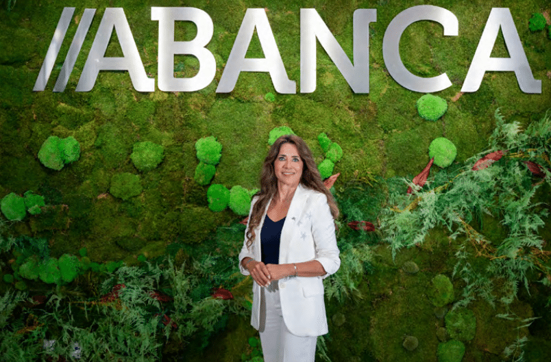 MÓNICA VÁZQUEZ: LA EJECUTIVA QUE LIDERA LA EXPANSIÓN DE ABANCA USA EN EL MERCADO FINANCIERO ESTADOUNIDENSE